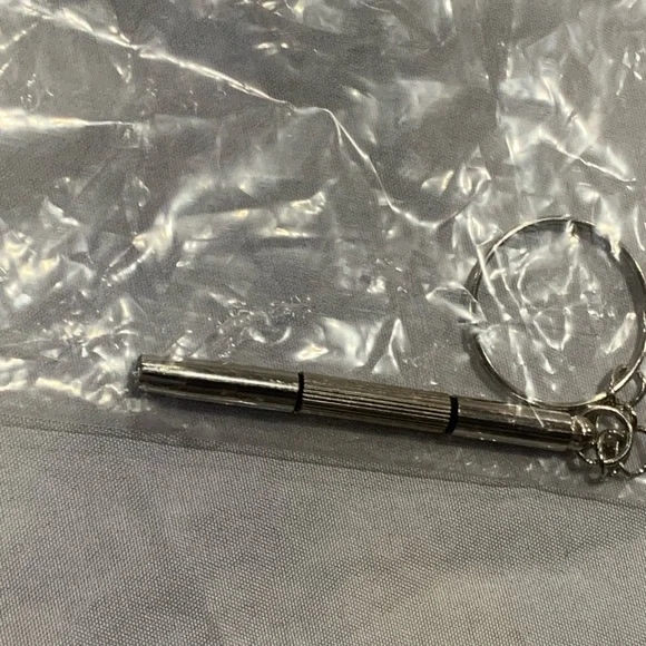 Sunglasses - Picture 4 of 4